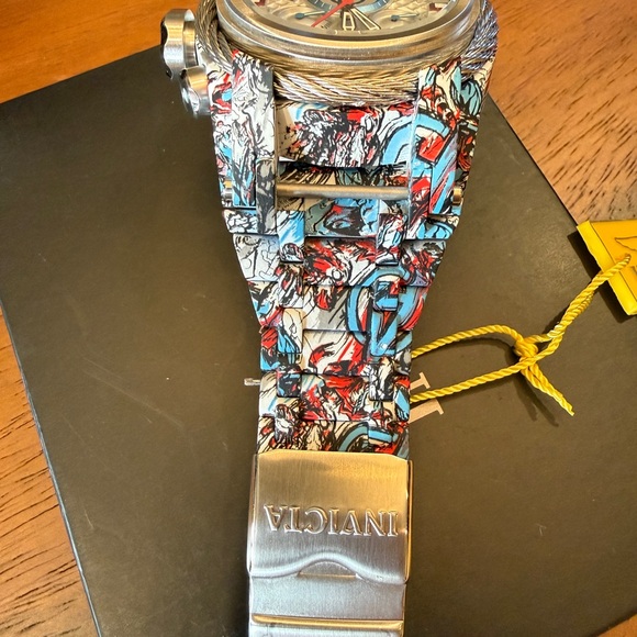 Invicta Marvel Limited Edition Watch - Picture 5 of 9